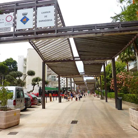 Jardines De 012 Familidays アパート *